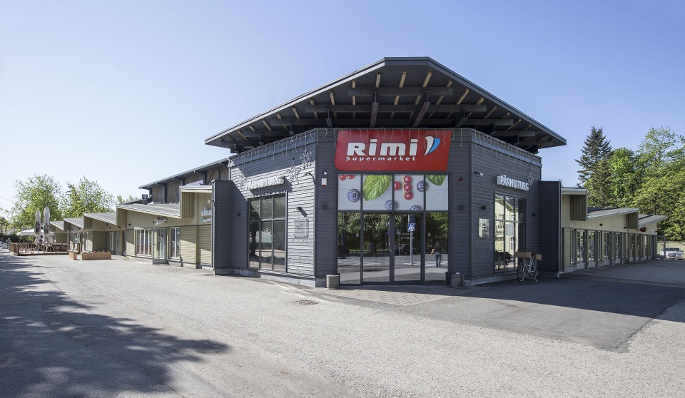 Pärnu turg ja Rimi Supermarket